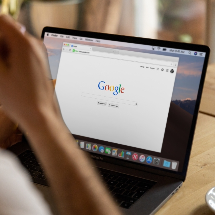 Google -mainonnan hinta käytännössä: mitä Google Ads todella maksaa?